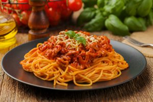 Macarrão à Bolonhesa: Um Prato Típico de Vó